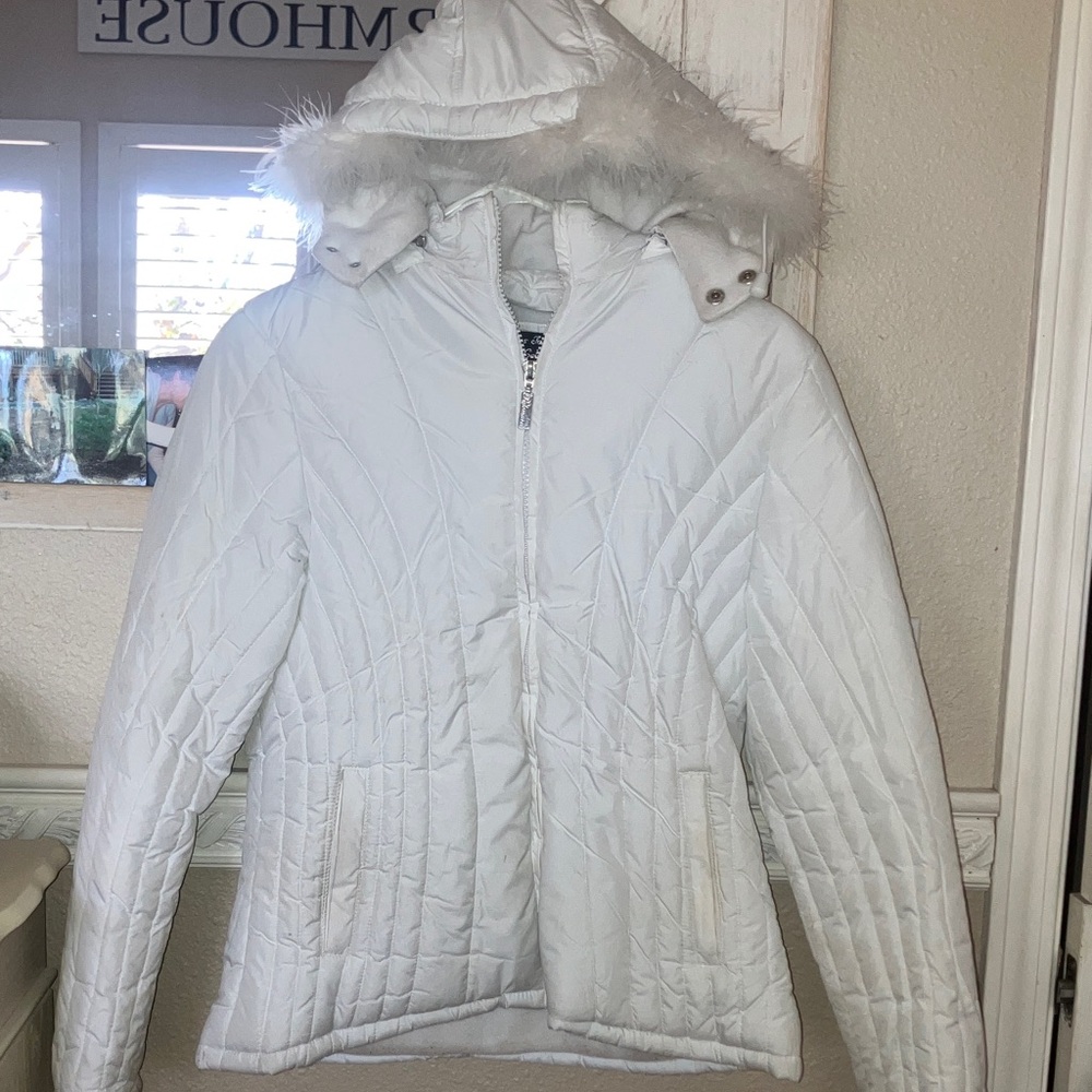 Women's White Quilted Jacket with Faux Fur Hood